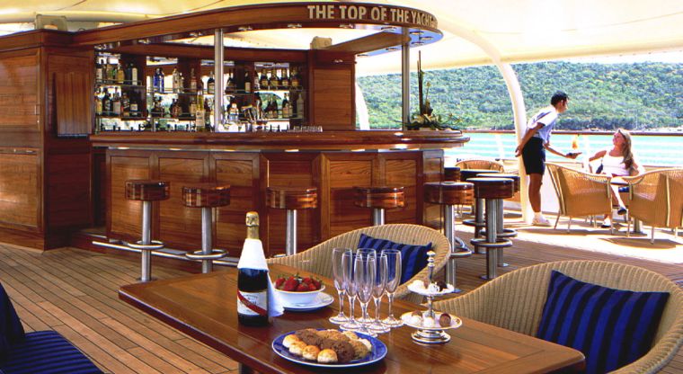 21_top-of-the-yacht_hires 760w